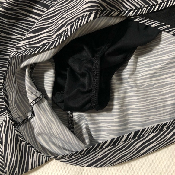 Nike running shorts dri fit - Picture 3 of 6